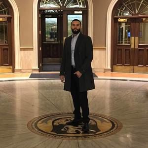 Meet your Posher, Amir